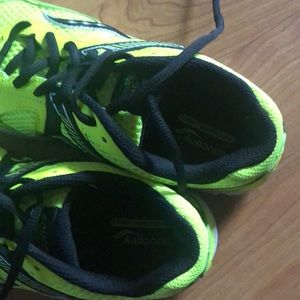 Saucony Shoes - Sneakers Saucony Shoes - Sneakers